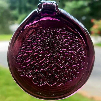 Old Hancock Chrysanthemum Suncatcher