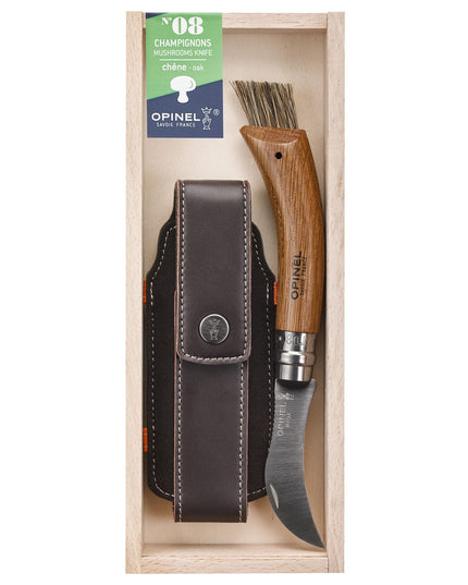 The No. 09 Mushroom Knife and sheath in a giftable wooden box