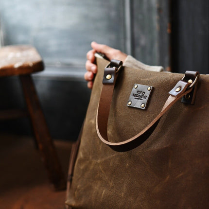 The Crossbody Day Bag