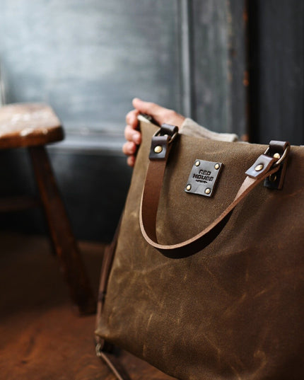 The Crossbody Day Bag