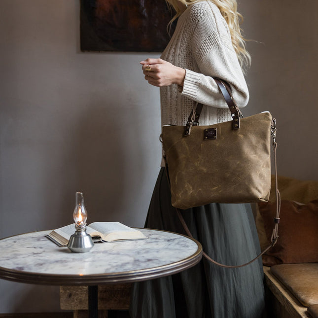 The Crossbody Day Bag